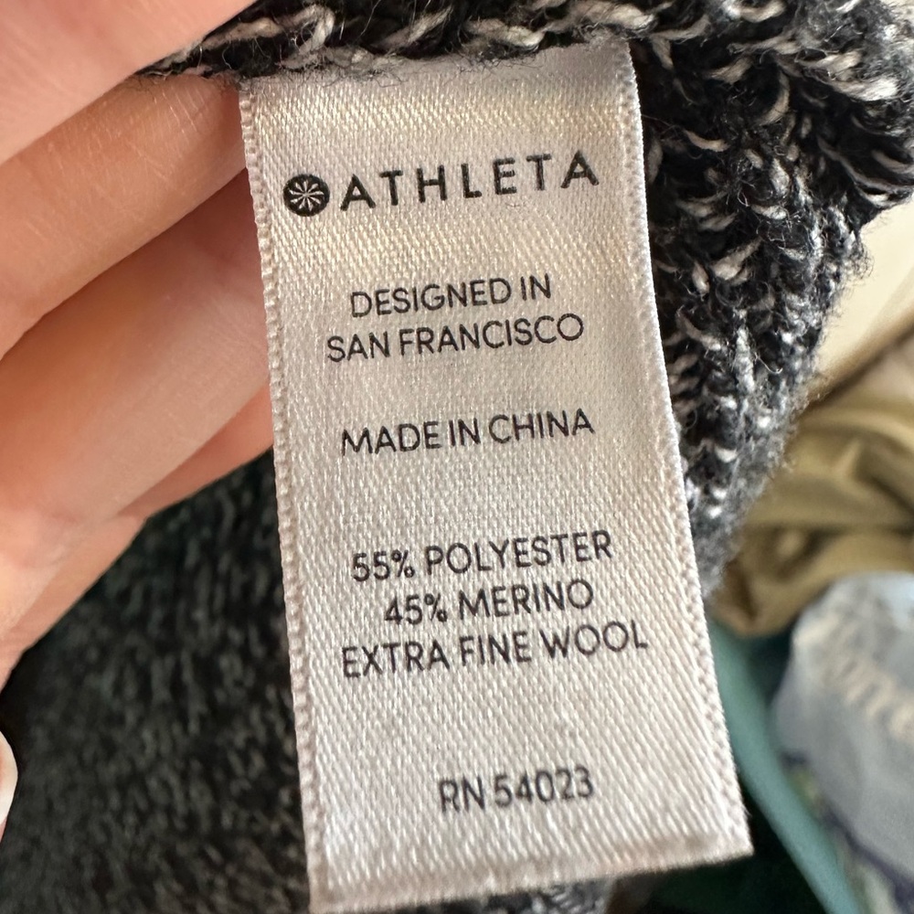 Athleta Switchback Pullover Sweater - image 5